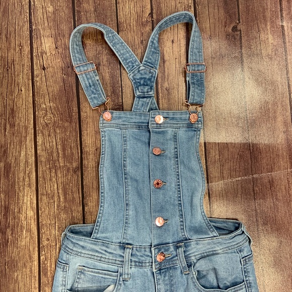 Guess Distressed Denim Skinny Overalls - Picture 2 of 8